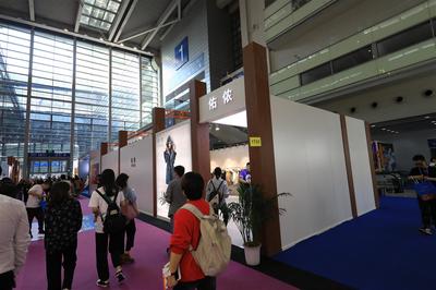 2020年深圳秋季服裝展 規模宏大，聚焦羽絨新風尚